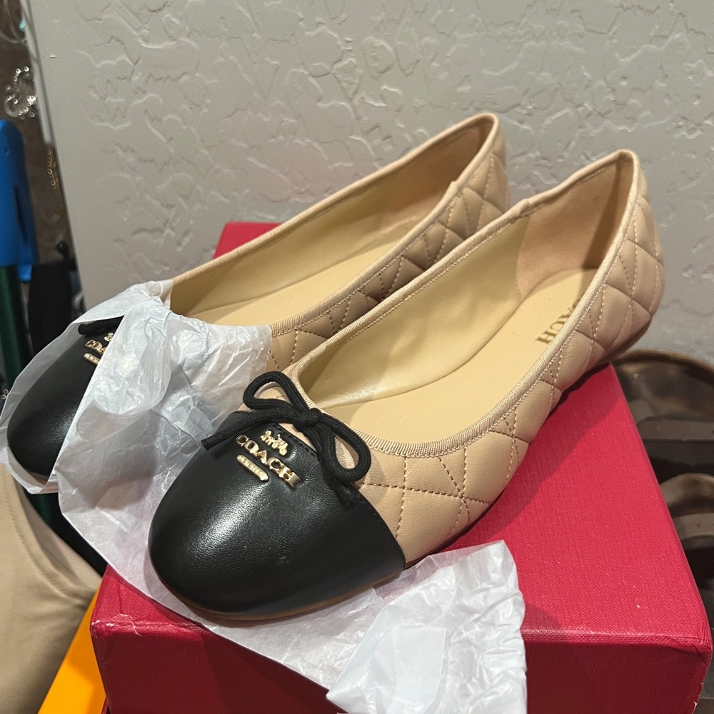 New Coach flats 10